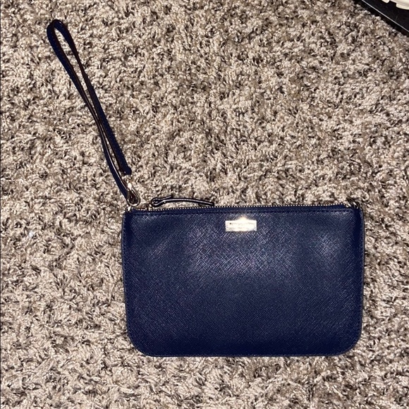 kate spade Handbags - Kate Spade clutch wallet